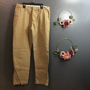 Old Navy | Men’s Khaki Classic Loose Pants 32x34